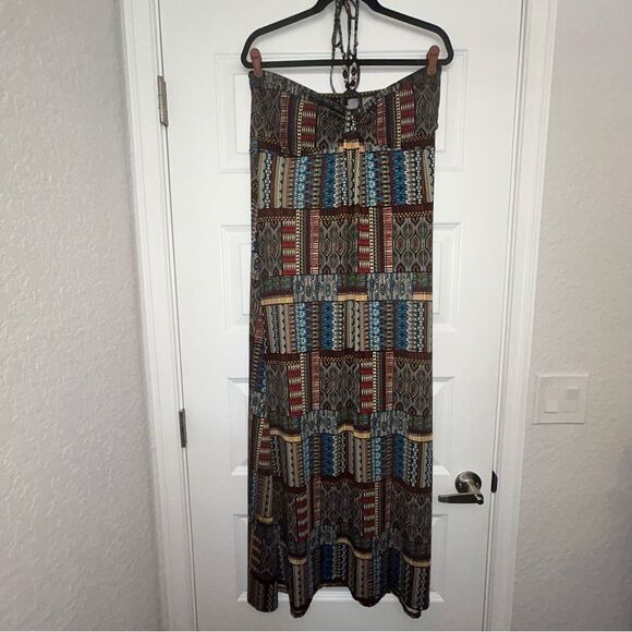 Love Halter Maxi Dress - Picture 5 of 10